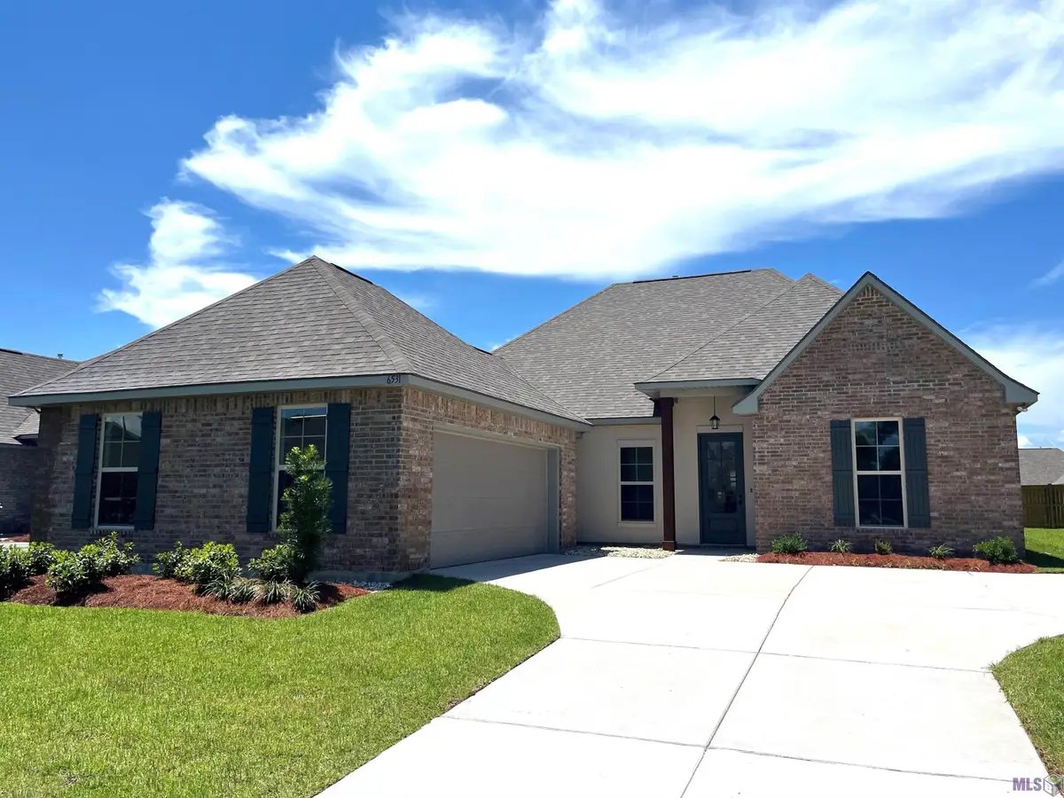6531 Estuary Dr, Gonzales, LA 70737 - Image #1