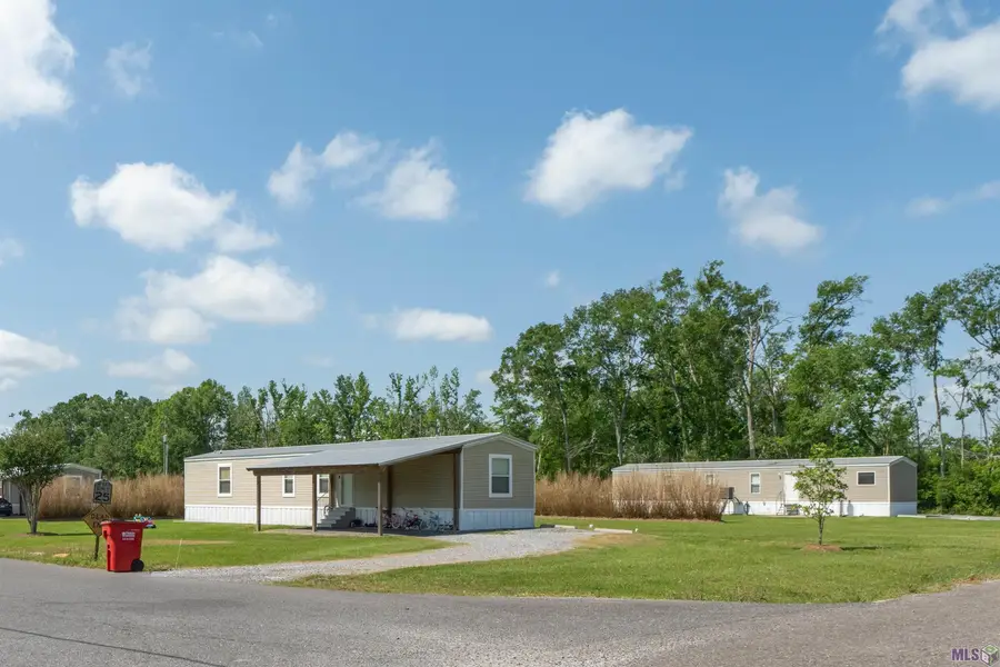 43451 Cannon Rd, Gonzales, LA 70774 - Image #2