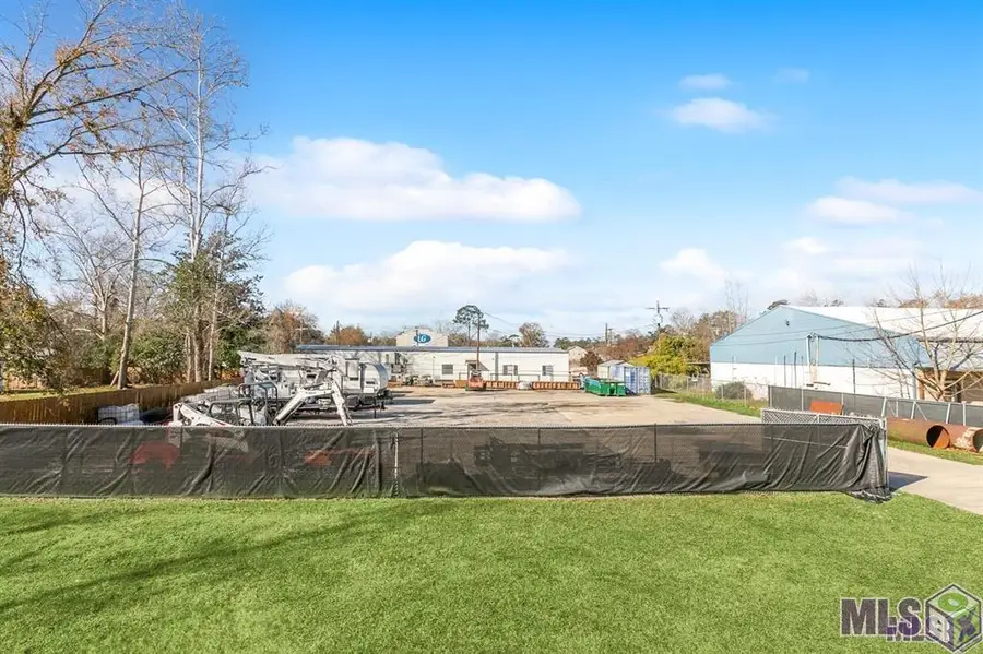 29919 S Frost Rd, Livingston, LA 70754 - Image #2