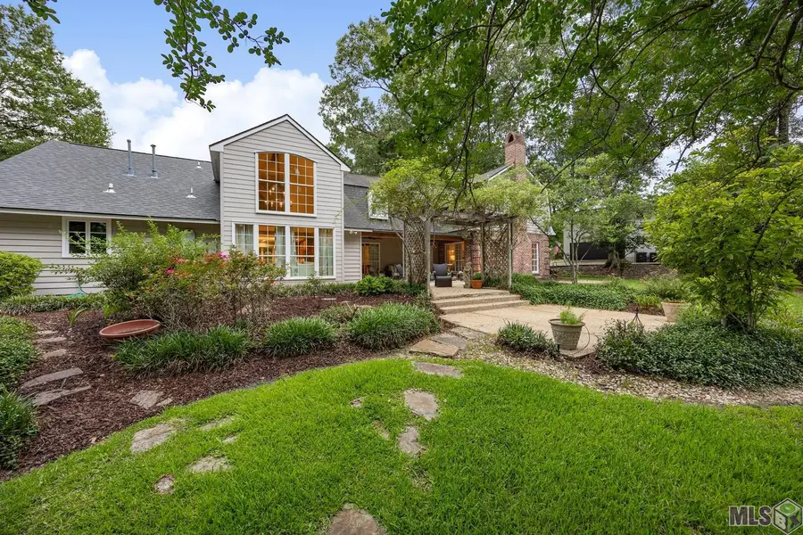 931 Woodstone Dr, Baton Rouge, LA 70809 - Image #2