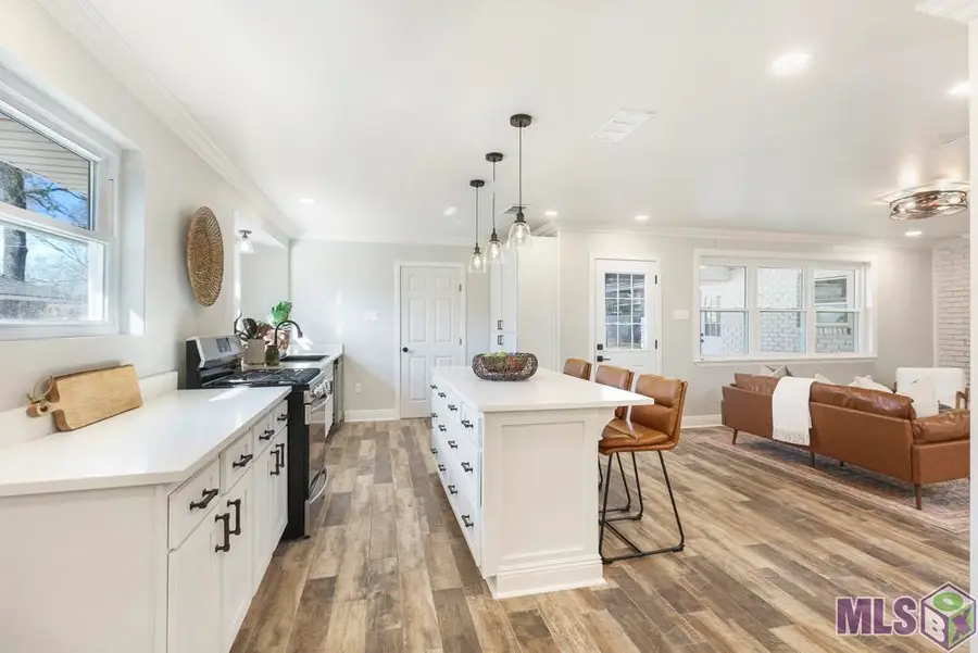 1046 Colonial Dr, Baton Rouge, LA 70806 - Image #3