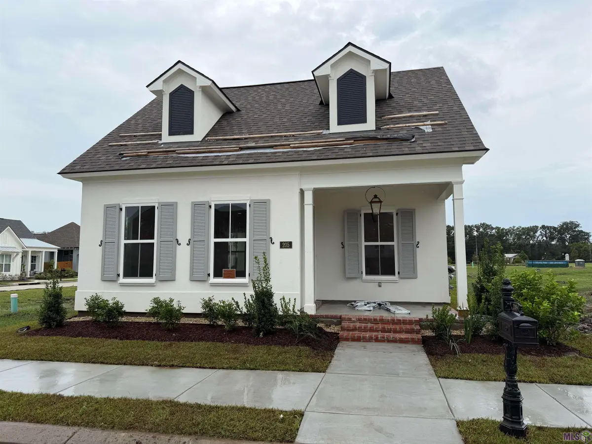 205 Queens Way, Thibodaux, LA 70301 - Image #1