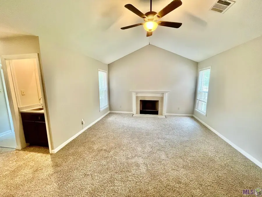 7824 Jefferson Place Blvd #14-C, Baton Rouge, LA 70809 - Image #2