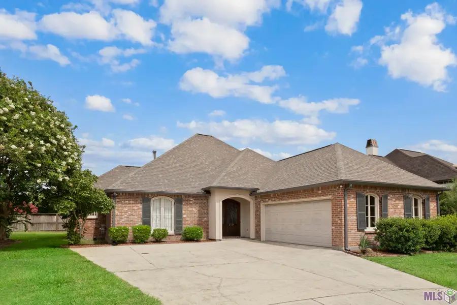 2121 Springstone Dr, Baton Rouge, LA 70810 - Image #2