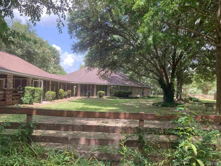 1343 Holly Dr, Slaughter, LA 70777 - Image #2