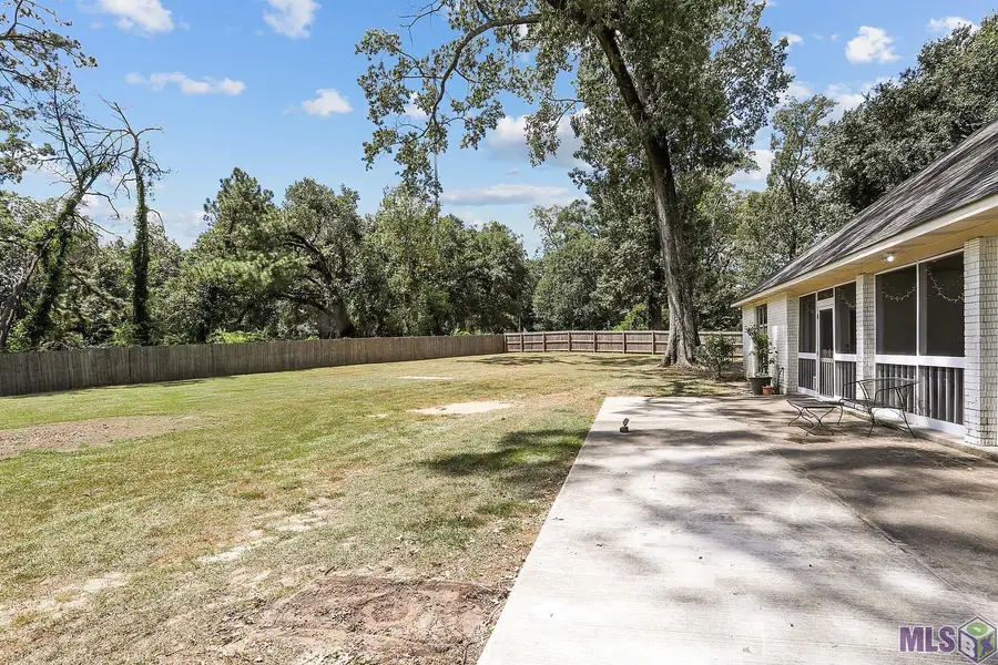 8896 Myrtle Hill Dr, Saint Francisville, LA 70775 - Image #3