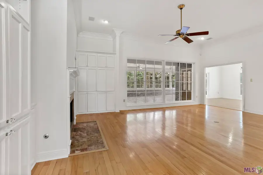 5845 S Shore Dr, Baton Rouge, LA 70817 - Image #2