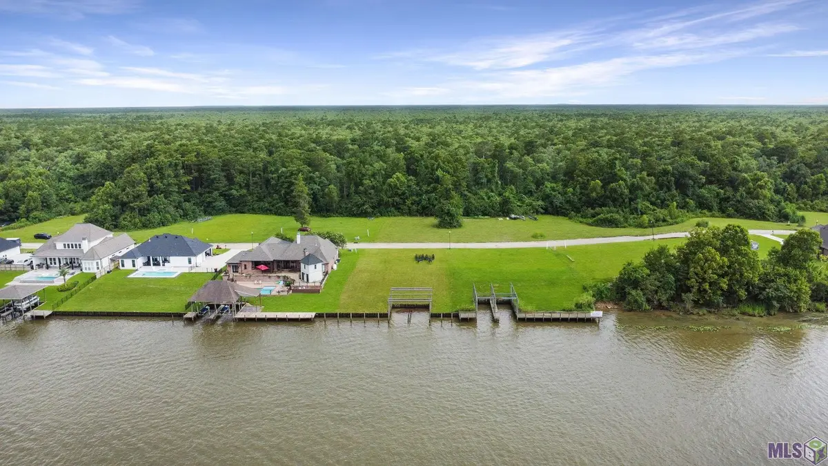 11512 River Highlands Drive, Saint Amant, LA 70774 - Image #1