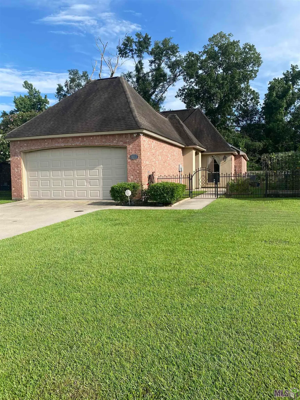 41103 Garden Ct, Gonzales, LA 70737 - Image #1