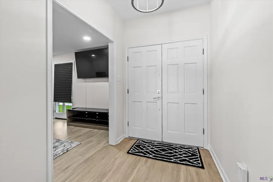 7127 Burtcliff Dr, Baton Rouge, LA 70818 - Image #3