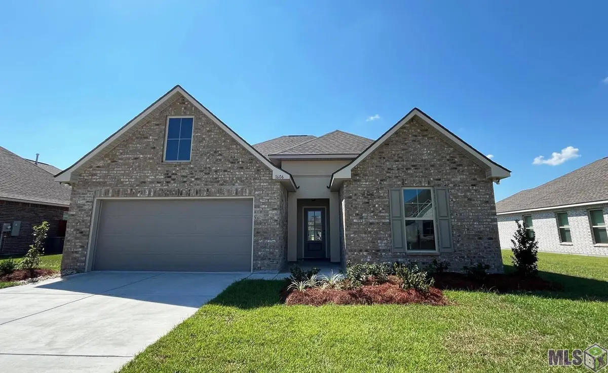 1606 Old Tucson Ave, Zachary, LA 70791 - Image #1