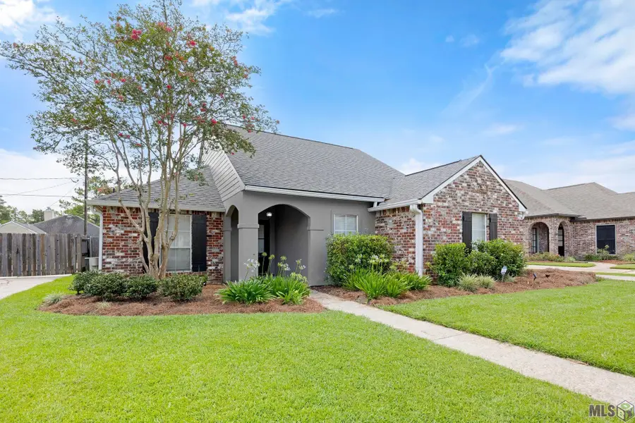 17656 Chasefield Ave, Baton Rouge, LA 70817 - Image #2
