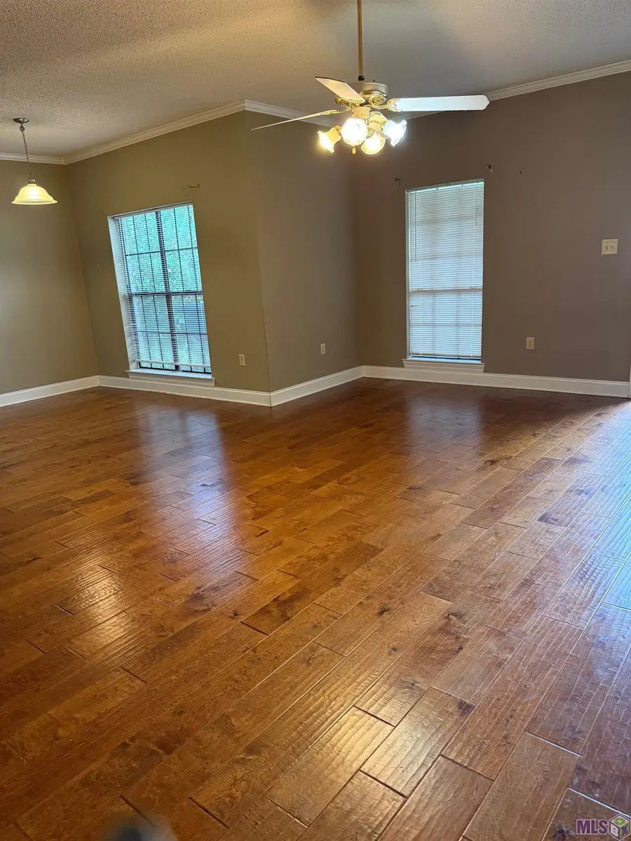 571 Fawn Lake Dr, Baton Rouge, LA 70816 - Image #3