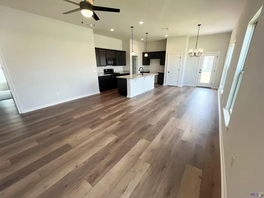 2165 Taylor Dr, Port Allen, LA 70767 - Image #3