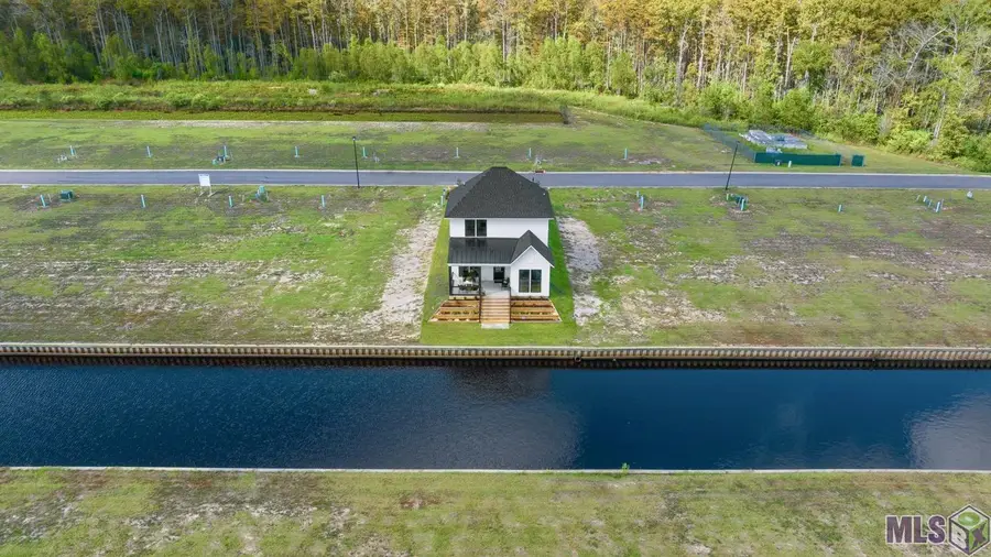 12862 St Croix Ct, Maurepas, LA 70449 - Image #2