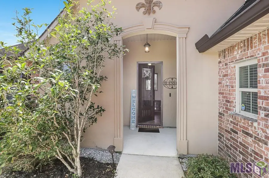 13200 Babin Estates Dr, Gonzales, LA 70737 - Image #2