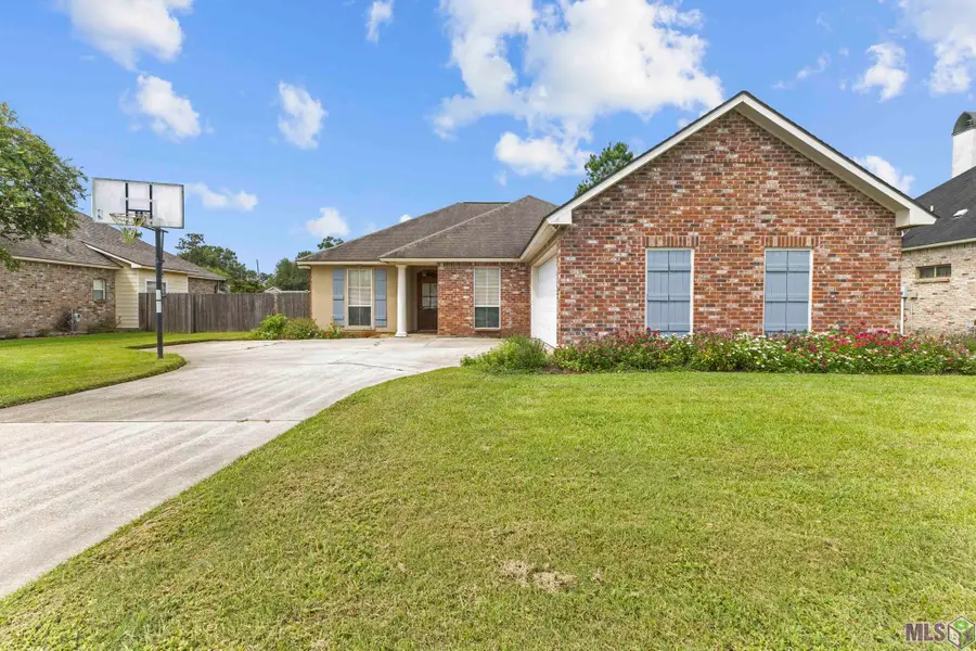 8929 Worthington Estates Ave, Baton Rouge, LA 70810 - Image #2