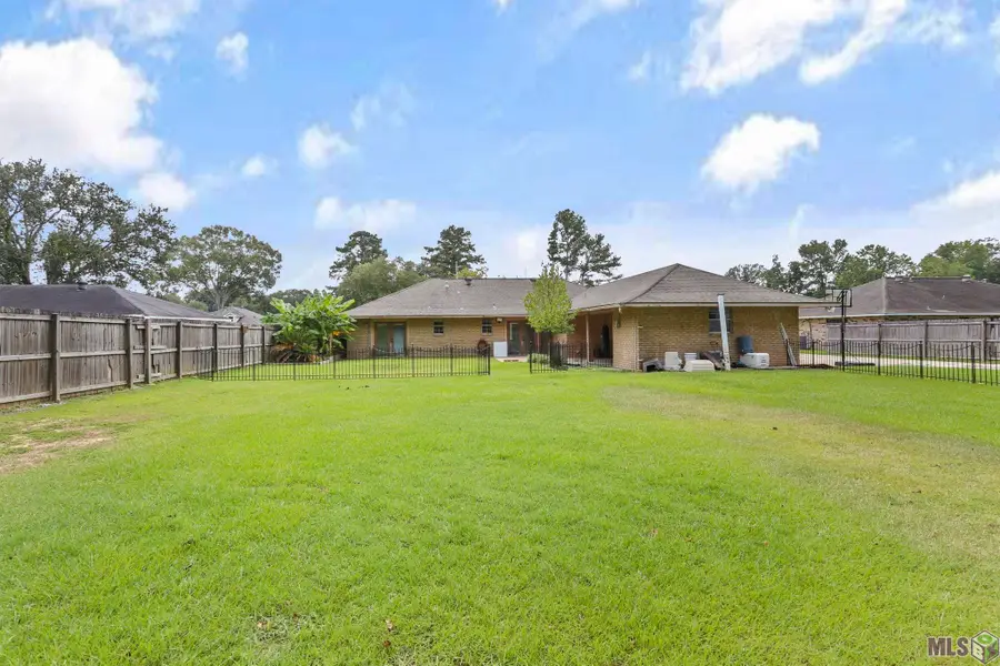 3639 Cherry St, Zachary, LA 70791 - Image #2