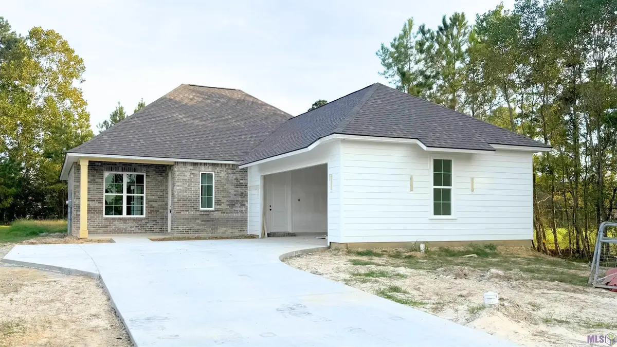 18014 Sunfield Dr, Greenwell Springs, LA 70739 - Image #1