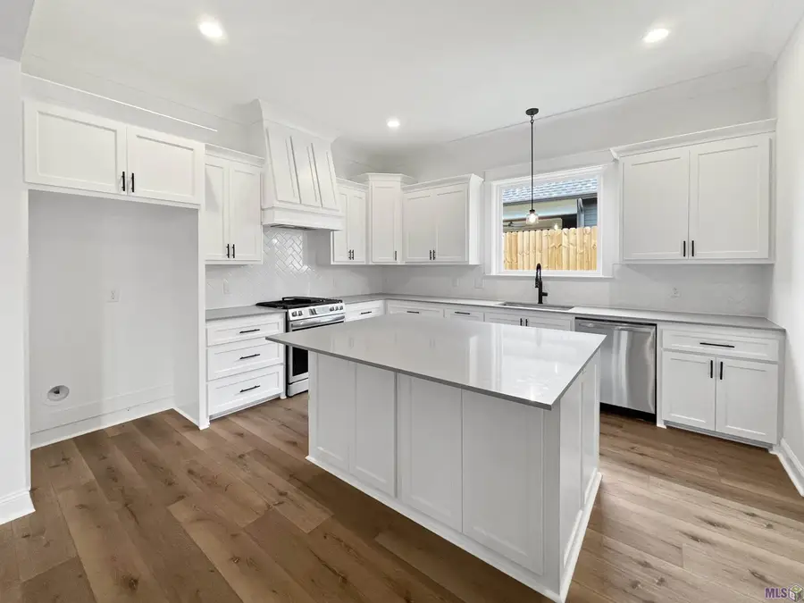 17995 Delaney Dr, Greenwell Springs, LA 70739 - Image #2