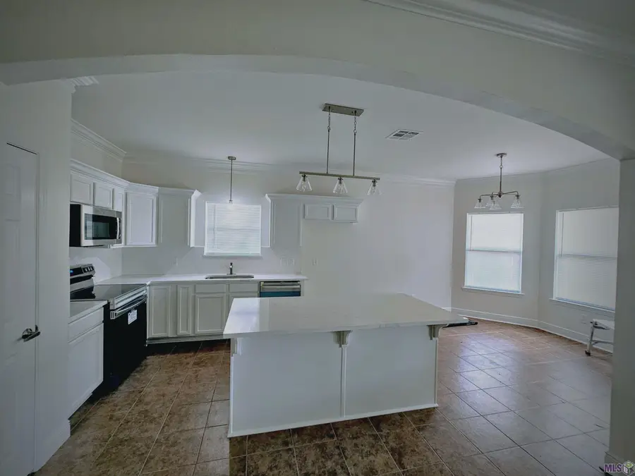 13015 Calcasieu Dr, Denham Springs, LA 70726 - Image #2