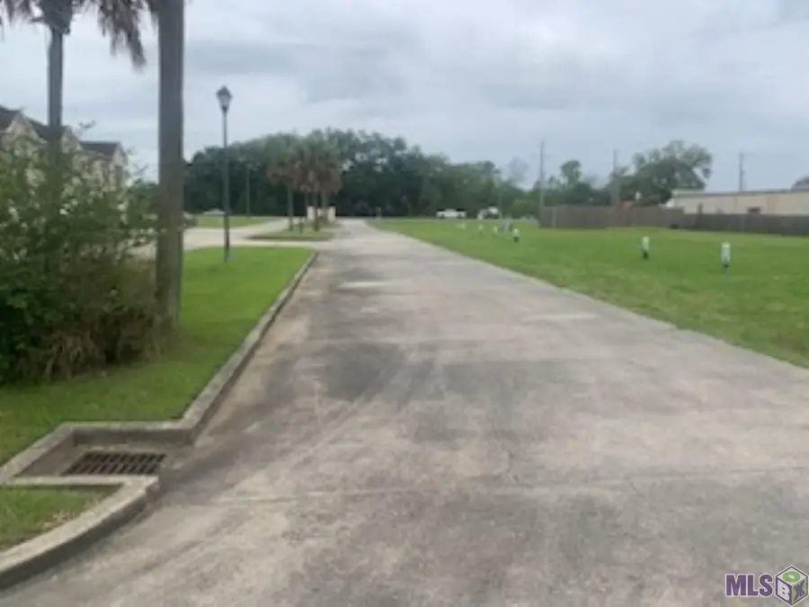 17309 & 17297 De Gage, Prairieville, LA 70769 - #2