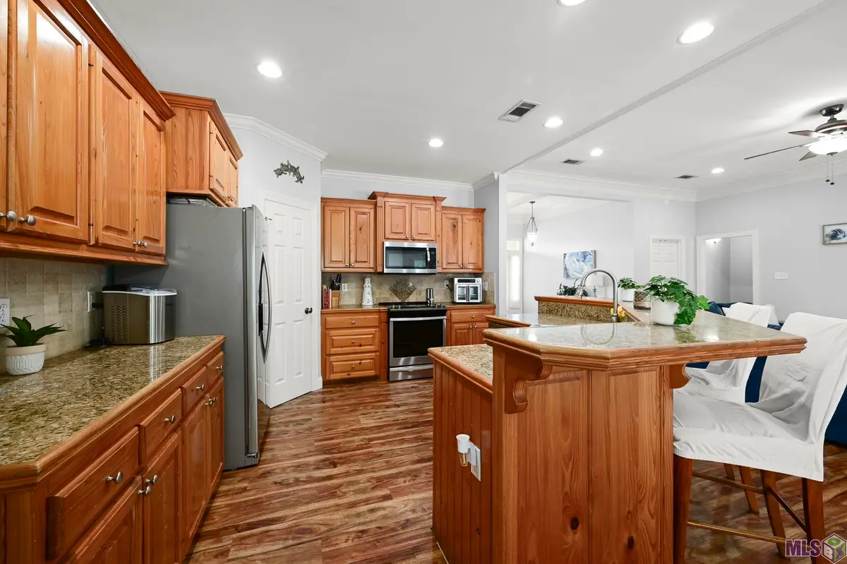 32937 Briar Oak Dr, Walker, LA 70785 - Image #1