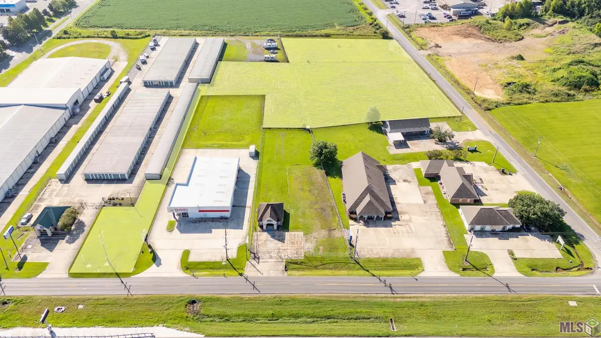 3459 S Hwy 1, Port Allen, LA 70767 - #1