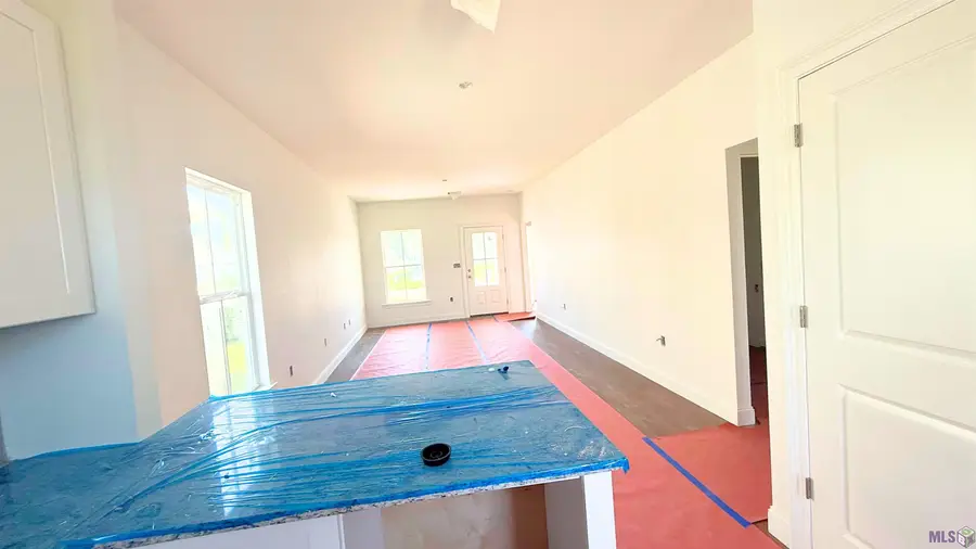 515 S Iberville Ave, Gonzales, LA 70737 - Image #3