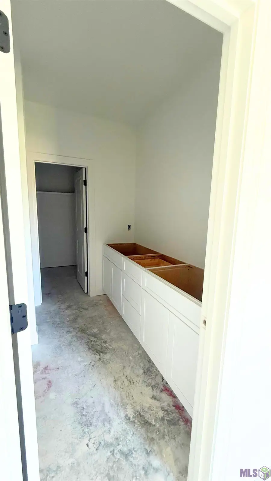 519 S Iberville Ave, Gonzales, LA 70737 - Image #3