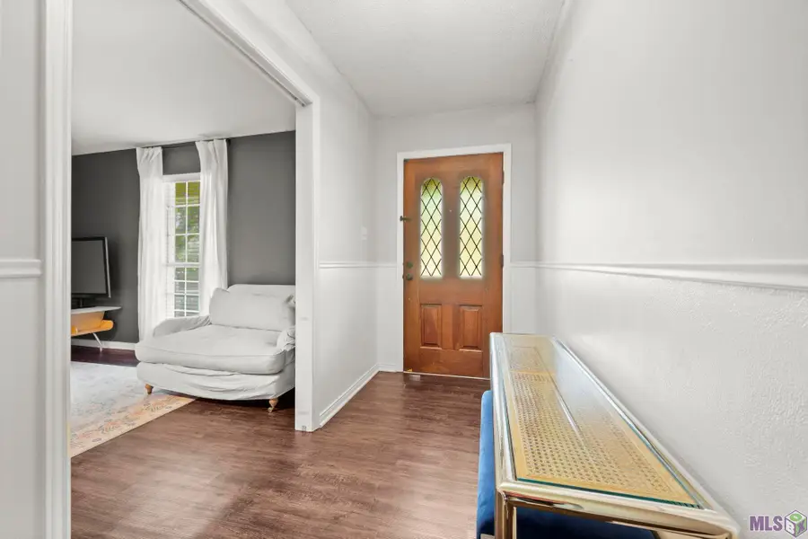 1369 Crescent Dr, Baton Rouge, LA 70806 - Image #2