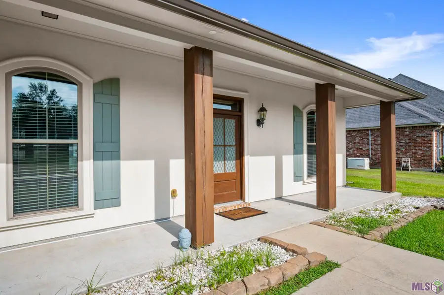 14335 Autumn Place Dr, Gonzales, LA 70737 - Image #3