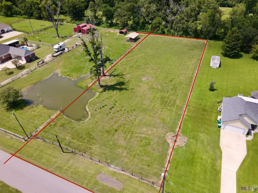 8856 Singleton Rd, Port Allen, LA 70767 - Image #3