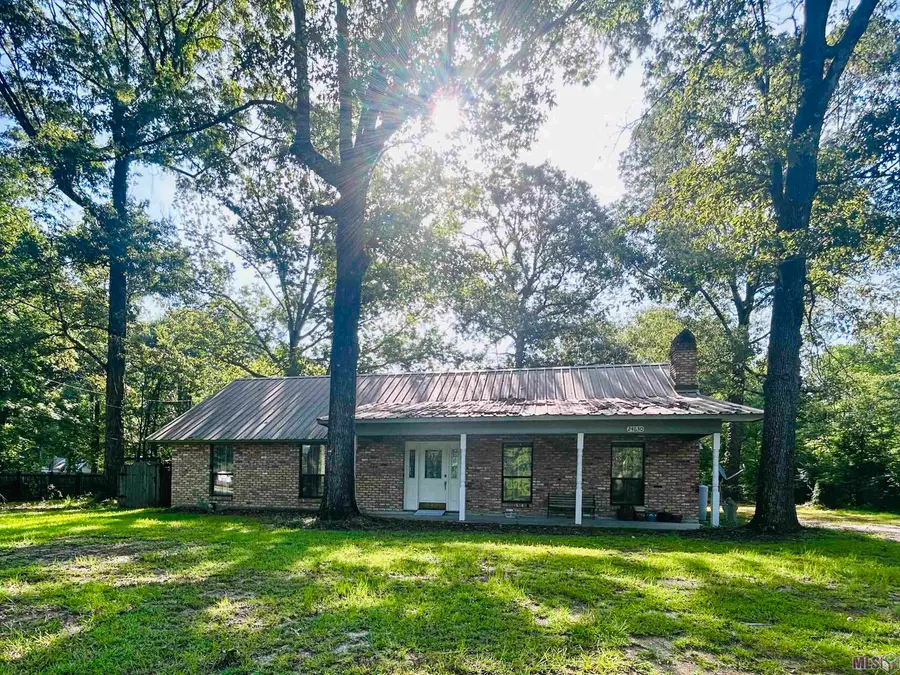 24630 Kenneth Dr, Denham Springs, LA 70726 - Image #2