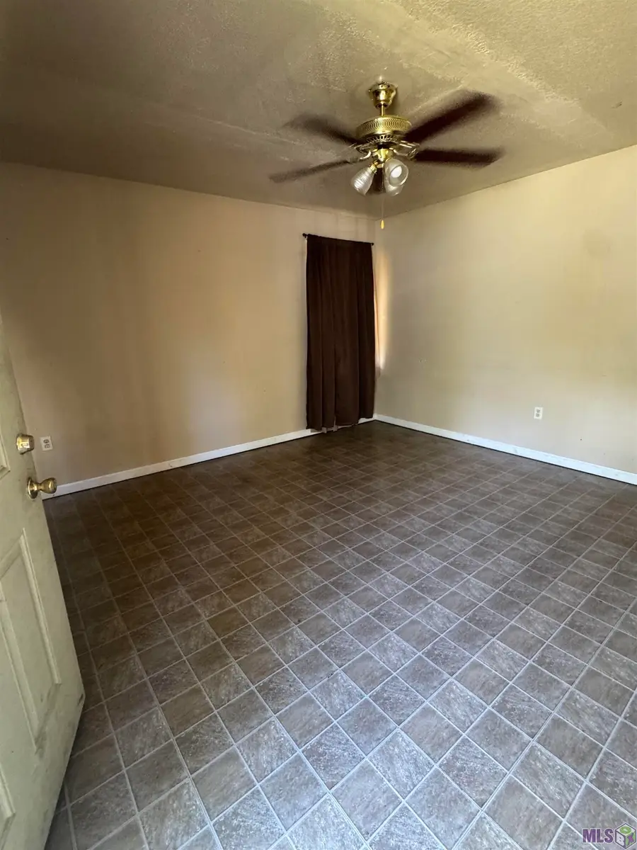 3565 Beechwood Dr, Baton Rouge, LA 70805 - Image #2