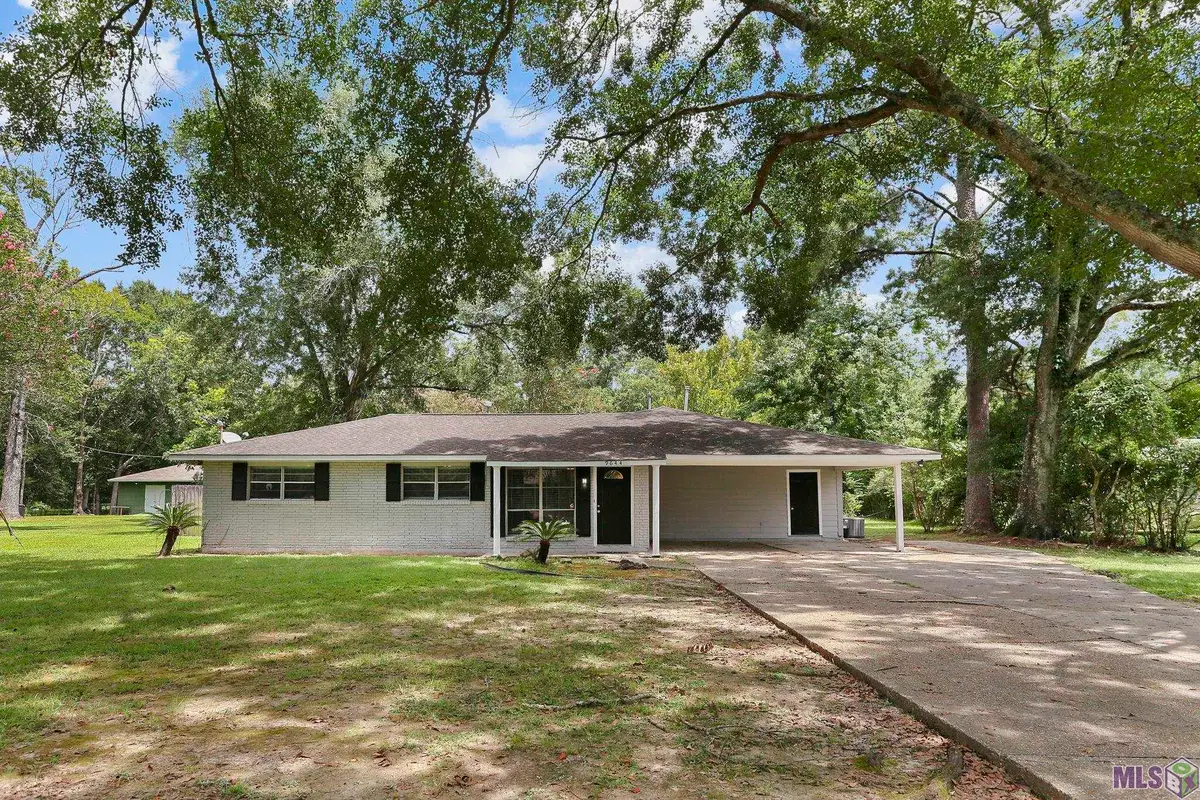 9644 Meadowdale Dr, Baton Rouge, LA 70811 - Image #1