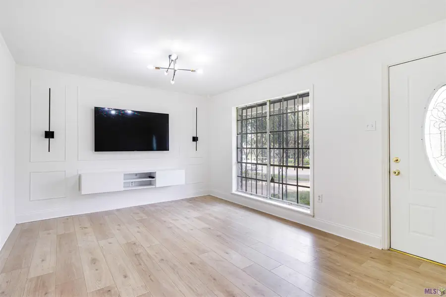 6022 E Fairlane Ct, Baton Rouge, LA 70812 - Image #2