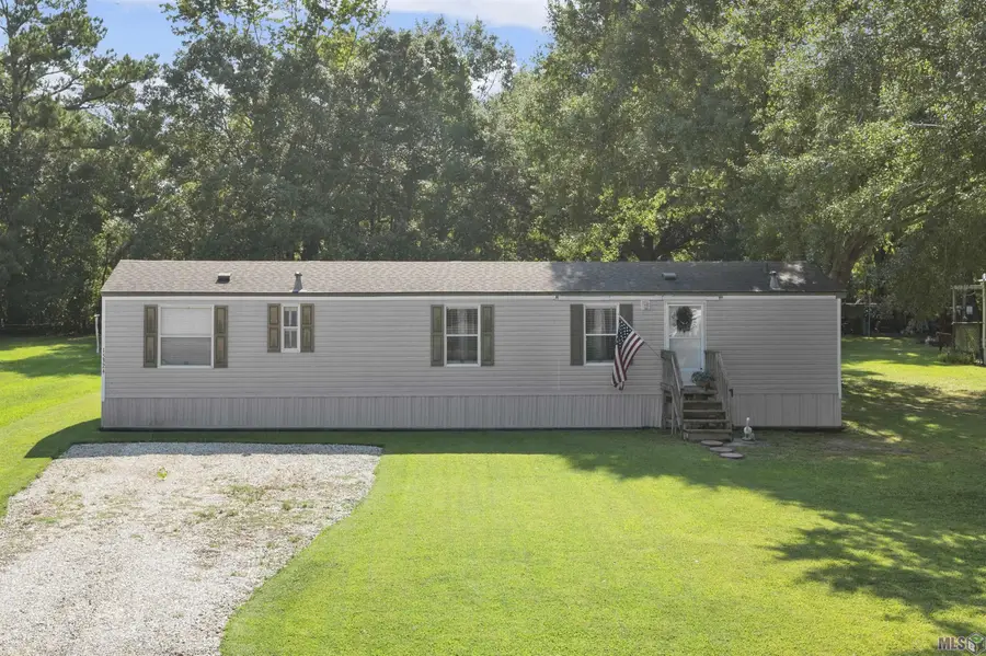 15324 E Beaver Dr, Pride, LA 70770 - Image #2