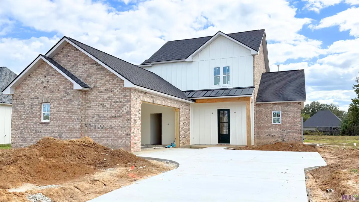 10480 High Point Dr, Denham Springs, LA 70706 - Image #1