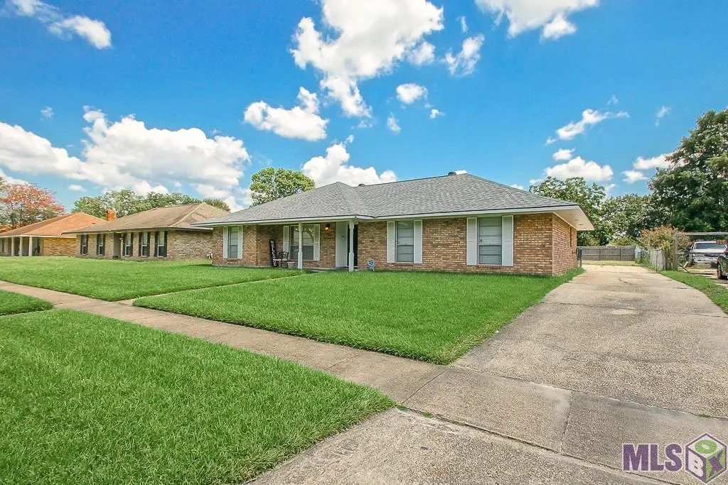 4637 Tartan Dr, Baton Rouge, LA 70816 - Image #1