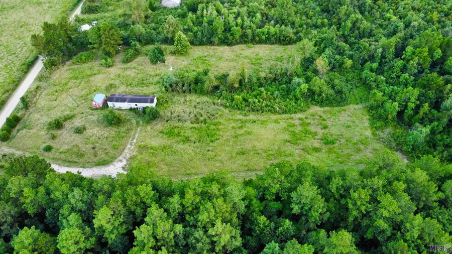 24390 Miller Rd, Livingston, LA 70754 - Image #2