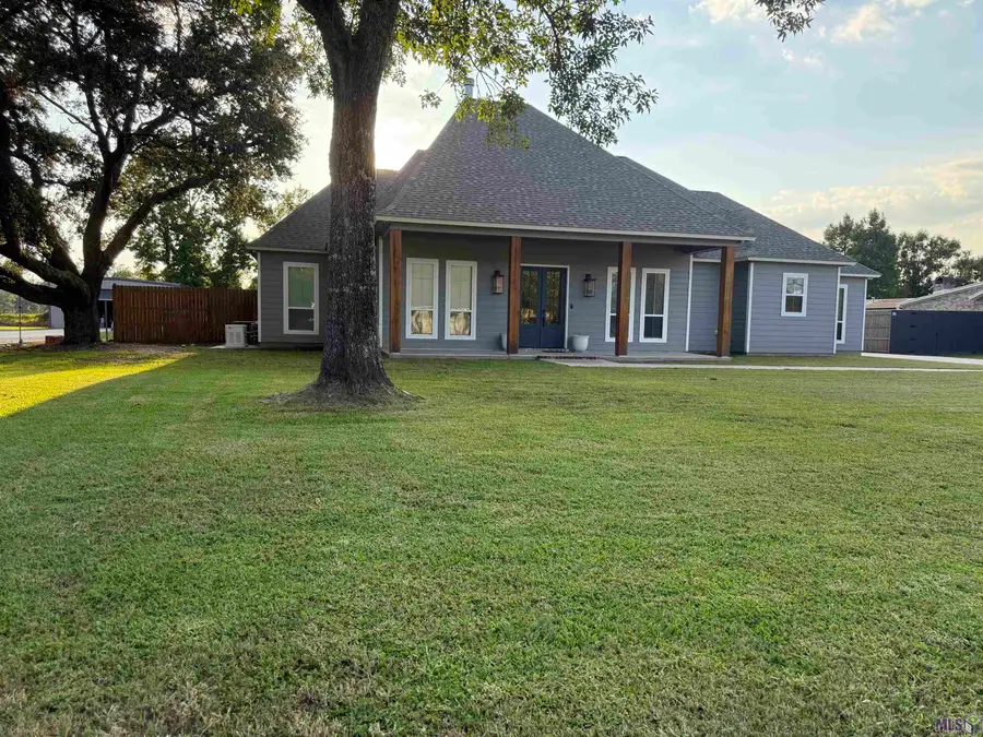 20260 Sallie Dr, Plaquemine, LA 70764 - Image #2