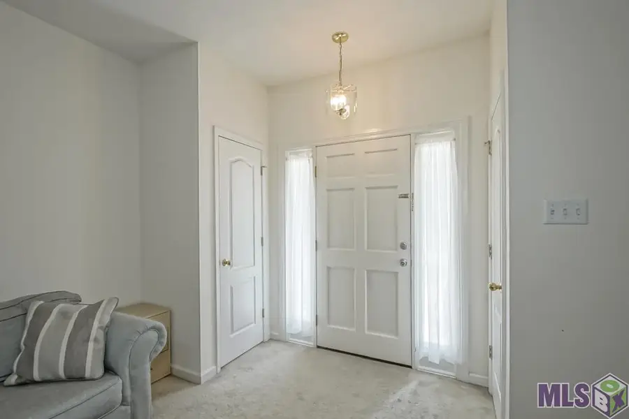 218 Edgehaven Dr, Baton Rouge, LA 70810 - Image #3