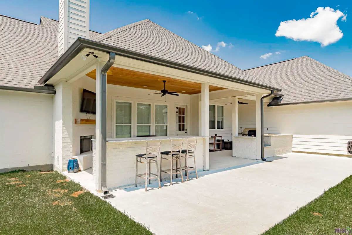 43541 Collyns Cove, Prairieville, LA 70769 - Image #1