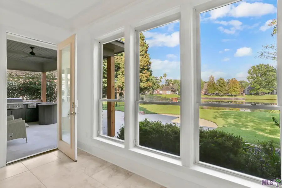 40219 Swan Cir, Gonzales, LA 70737 - Image #2