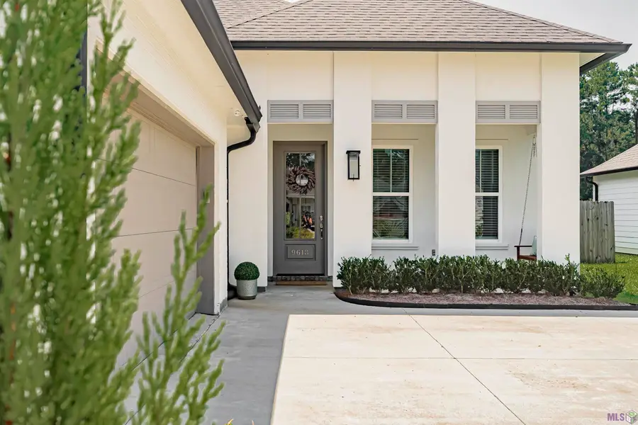 9618 South Creek Dr, Denham Springs, LA 70726 - Image #2