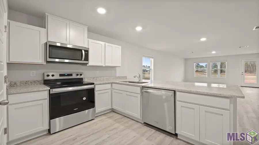 14253 Monmouth Ave, Denham Springs, LA 70726 - Image #2