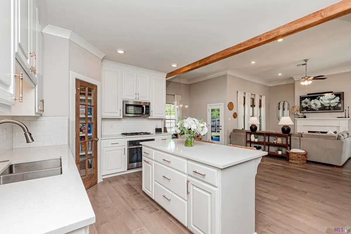 572 Heron Point Dr, Baton Rouge, LA 70810 - Image #1