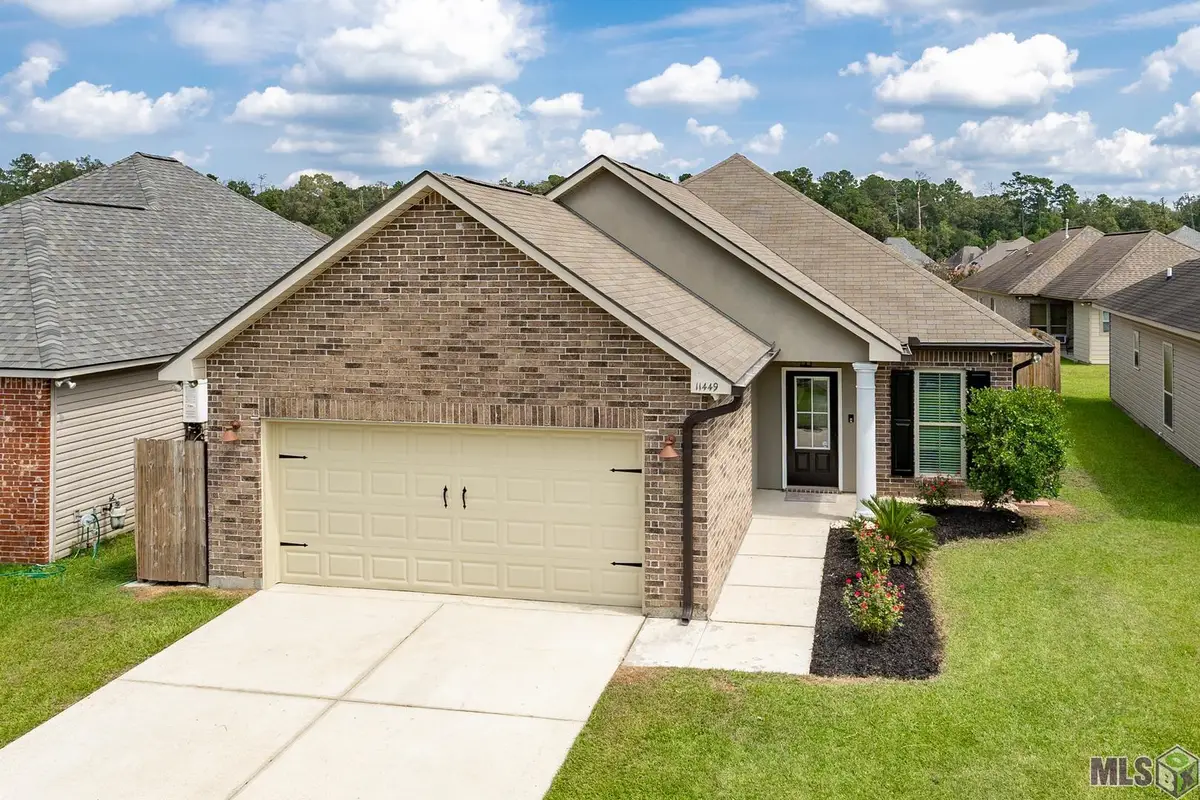 11449 Ashwood Ct, Denham Springs, LA 70726 - Image #1