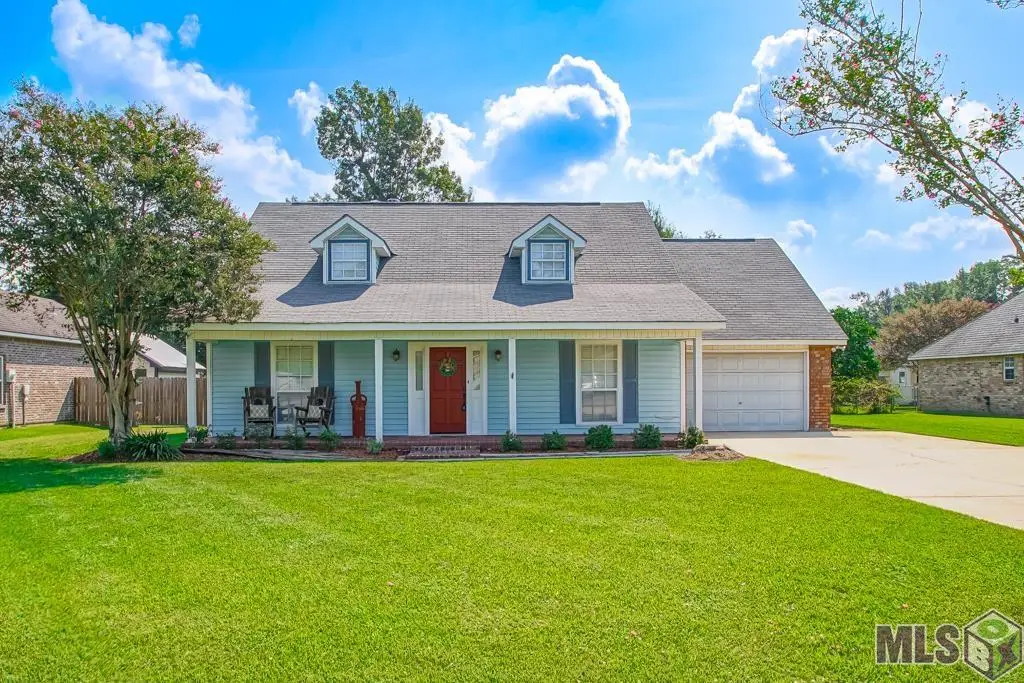 14162 Troy Duplessis Rd, Gonzales, LA 70737 - Image #1